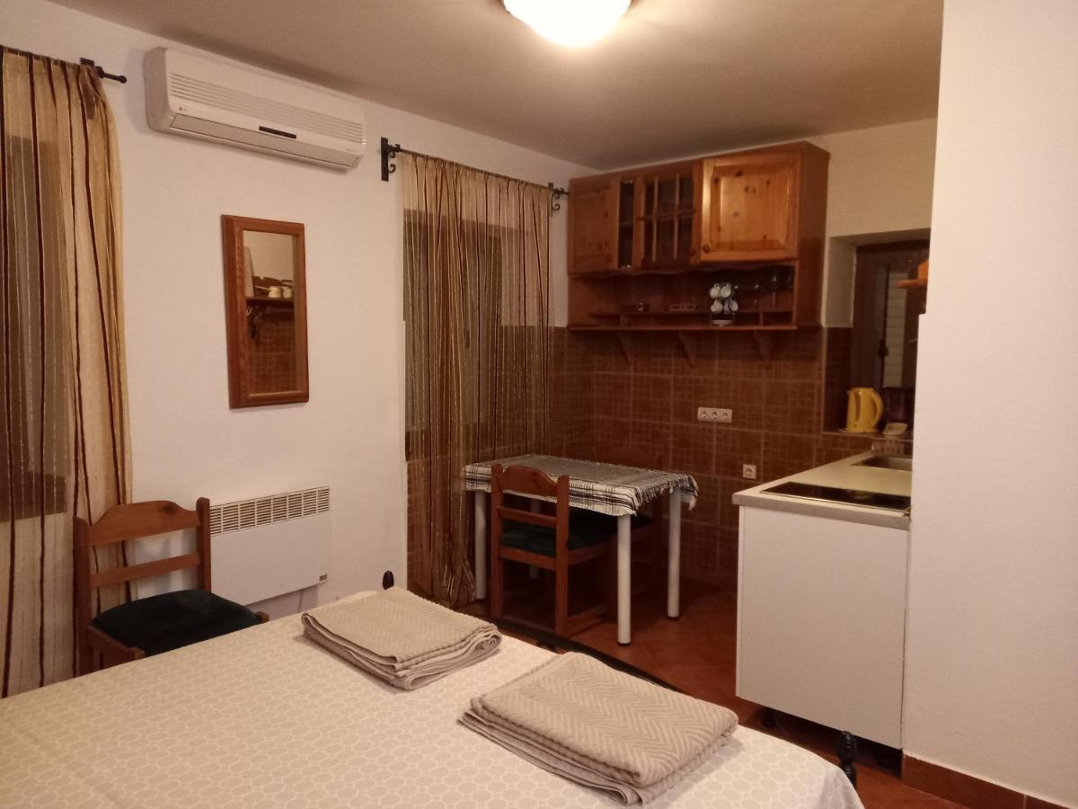 Apartment Katarina リサン エクステリア 写真